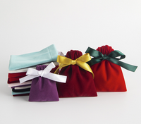 Pochette à bijoux en velours avec cordon de serrage, petit sac cadeau en velours doux pour le rangement et l'emballage de colliers, boucles d'oreilles et bagues