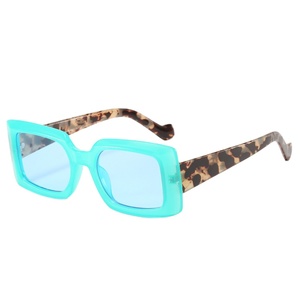 Gafas de Sol Retro de Moda, Forma Cuadrada Pequeña, Gafas de Sol Rectangulares de Tendencia 2023, Lentes para Hombre y Mujer - Product Image 3