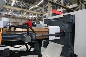 Machine <span class=keywords><strong>de</strong></span> moulage par injection <span class=keywords><strong>BOLE</strong></span> pour la production <span class=keywords><strong>de</strong></span> pales <span class=keywords><strong>de</strong></span> ventilateur <span class=keywords><strong>de</strong></span> climatiseur - Product Image 5