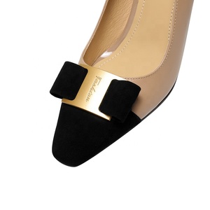 <span class=keywords><strong>Scarpe</strong></span> da <span class=keywords><strong>Donna</strong></span> alla Moda con <span class=keywords><strong>Tacco</strong></span> <span class=keywords><strong>Medio</strong></span>, Punta Quadrata, Decorazione a Fiocco e Design Bicolore per l'Ufficio Estivo - Product Image 5