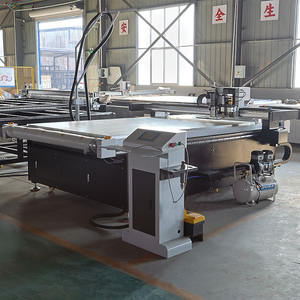Cutter CNC automatique pour PVC, tentes extérieures et bâches, avec performance stable - Product Image 5