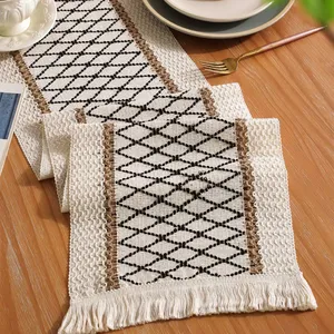 Hot Selling Minimalist Table Flags Household Cotton And Linen Tassels Light Luxury Tea Table Tablecloth