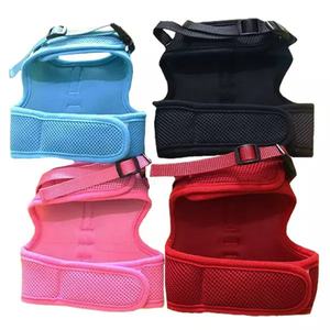 Le nuove tendenze all'ingrosso quattro stagioni riflettono il Set di guinzaglio personalizzato in maglia poliestere per gatti per Pet che corre all'esterno - Product Image 2