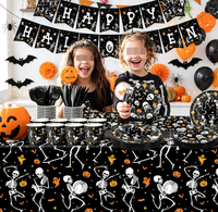 Fournitures pour Fête d'Halloween : Assiettes en papier, Gobelets, Serviettes, Nappe, Fourchettes, Couteaux, Bannières, Motifs Chauve-souris, Fantôme, Jack-o'-lantern, Crâne, Squelette
