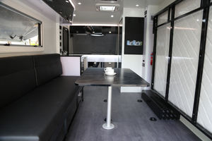 Remolque de caravana Ecocampor para transporte de juguetes de gran capacidad, con diseño de doble puerta trasera, para eventos promocionales y camping al aire libre. - Product Image 5