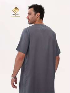 La ropa de oración musulmana para hombres HARAMAIN presenta un estilo étnico minimalista y moderno, un elegante Thobe árabe para un look impecable. - Product Image 5