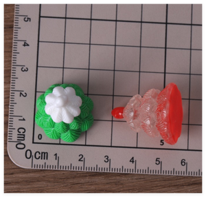 งานฝีมือคริสต์มาสขนาดเล็กเครื่องประดับ2026สำหรับเด็กต้นคริสต์มาสรูปปั้นซานตาคลอสรูปปั้นตุ๊กตาหิมะน่ารักทำจากเรซิ่นสำหรับของเล่นปีใหม่ - Product Image 2