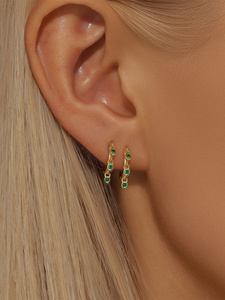 Pendientes de Aro Geométricos de Moda, Chapados en Rodio, con Corazón de Circonita Verde, Plata 925 para Mujer - Product Image 3