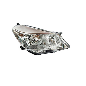 Phares Toyota Yaris 2012-2014 H11 55W Halogènes avec feux de jour et feux de route - Product Image 1