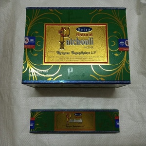 Varilla de incienso perfumado de pachulí Natural de la marca Satya, paquete de 15G, proveedor mayorista de India, mezcla de incienso Satya, Aroma - Product Image 2