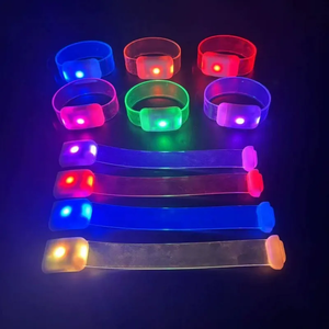 กำไลข้อมือเรืองแสง DMX ควบคุมด้วยรีโมทพร้อมโลโก้สั่งทำ 20 โซน สร้างบรรยากาศ กำไล LED สำหรับคอนเสิร์ต - Product Image 5