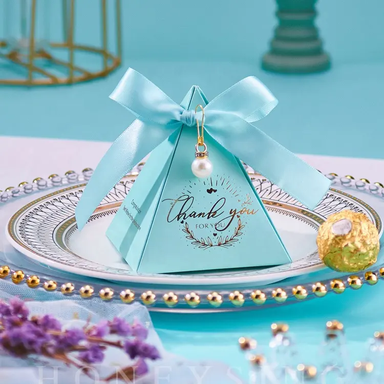 4 인치 블루 삼각형 사탕 상자 결혼식 파티 호의 선물 종이 상자 아기 샤워 장식 진주 리본