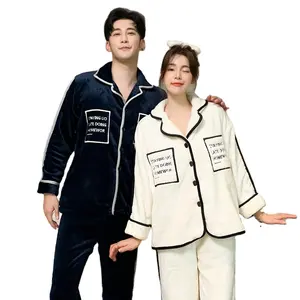 2021 Großhandel Winter Weihnachten passende pjs für Paare Frauen warme Kleidung Flanell Pyjama Set