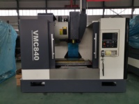 Machine de fraisage verticale CNC VMC840 BT40 à guidage linéaire, haute précision, robuste, pour le travail des métaux, avec commande Fanuc GSK