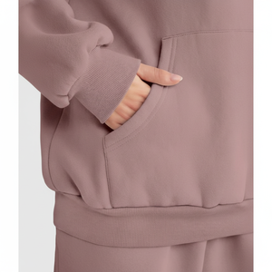 Survêtement pour femmes pour un confort et un style en toutes saisons Parfait pour le jogging, la course ou la détente à la maison Disponible - Product Image 1
