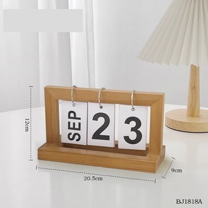 Wholesale Minimalist Wooden Ornaments Metal Crafts Manual Page Turning <strong>Calendar</strong> Bedroom <strong>Desk</strong> <strong>Calendar</strong> - Product Image 5