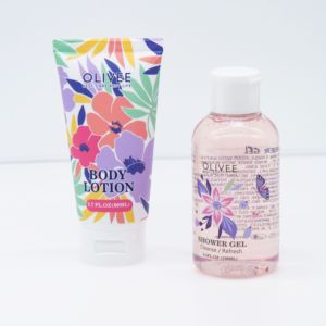 Ensemble de soins corporels <span class=keywords><strong>Olivee</strong></span> Whitening Nourishing 4-en-1 avec gel douche, lotion corporelle, gommage corporel et éponge - Sans sulfate, sans silicone - Product Image 4