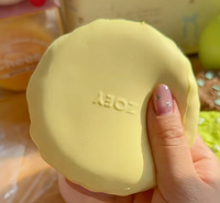 Jouets alimentaires moelleux Zoey Cheese Cake en mousse PU à remontée lente pour le soulagement du stress, nouveauté à presser, vente en gros