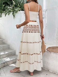 Ensemble Premium Designer Pankhudi Chaniya Choli avec Lehenga Brodé Miroir, Tenue Indienne pour Femmes, Robe Vintage Faite à la Main pour les Festivals - Product Image 3