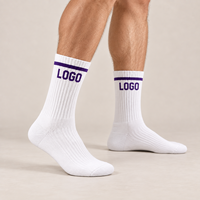 Chaussettes de sport en tissu éponge de haute qualité pour le cyclisme, fabriquées sur mesure par l'usine OEM, faible MOQ, tricotées, antibactériennes, pour jeunes, pour l'entraînement cycliste en extérieur