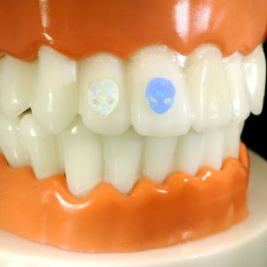 Bán buôn New <span class=keywords><strong>Alien</strong></span> đồ trang sức nha khoa Opal đá quý đá cung cấp <span class=keywords><strong>ALIEN</strong></span> răng đá quý răng đá quý đá quý - Product Image 4