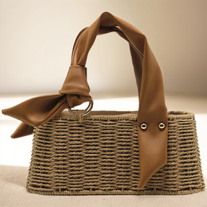 Sac à bandoulière en paille tendance pour femme, sac tissé <span class=keywords><strong>de</strong></span> niche avec anse <span class=keywords><strong>nœud</strong></span> papillon, sac <span class=keywords><strong>de</strong></span> plage chic avec anse <span class=keywords><strong>écharpe</strong></span>, sacs fourre-tout <span class=keywords><strong>de</strong></span> voyage OEM/ODM - Product Image 2