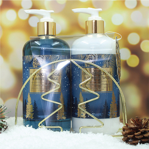 <span class=keywords><strong>Set</strong></span> Regalo di Lusso 2024 per la Cura del Corpo e Bagno con Lozione e Crema Mani Personalizzata dal Design Natalizio di Tendenza per le Feste - Product Image 3