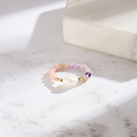 Mlluki Heilender Naturstein-Schmuckring Opal Lila Glimmer Echte Perle Charm Elastischer Stapelbarer Verstellbarer Perlenring