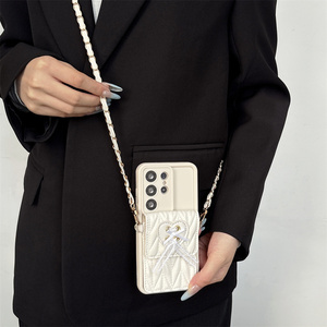 Étui <span class=keywords><strong>de</strong></span> <span class=keywords><strong>téléphone</strong></span> <span class=keywords><strong>de</strong></span> luxe élégant avec porte-cartes en cuir texturé et nœud en forme <span class=keywords><strong>de</strong></span> cœur pour <span class=keywords><strong>Samsung</strong></span> Galaxy S26 Ultra S25 A56 avec sangle chaîne bandoulière - Product Image 4