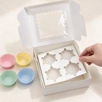 Boîte à pâtisserie en papier blanc écologique avec quatre inserts pour cupcakes, doublure en éponge, revêtement UV, fenêtre transparente pour l'emballage de desserts et de cadeaux