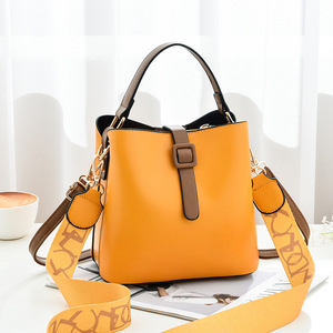 Nouveau <span class=keywords><strong>sac</strong></span> seau coréen à larges bretelles, <span class=keywords><strong>sac</strong></span> à <span class=keywords><strong>main</strong></span> tendance grande capacité, <span class=keywords><strong>sac</strong></span> bandoulière pour femme - Product Image 3