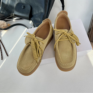 Chaussures décontractées pour femmes en cuir de mouton véritable, design italien, style lacets unique, respirantes et tendance pour l'automne et le printemps, idéales pour le quotidien - Product Image 3