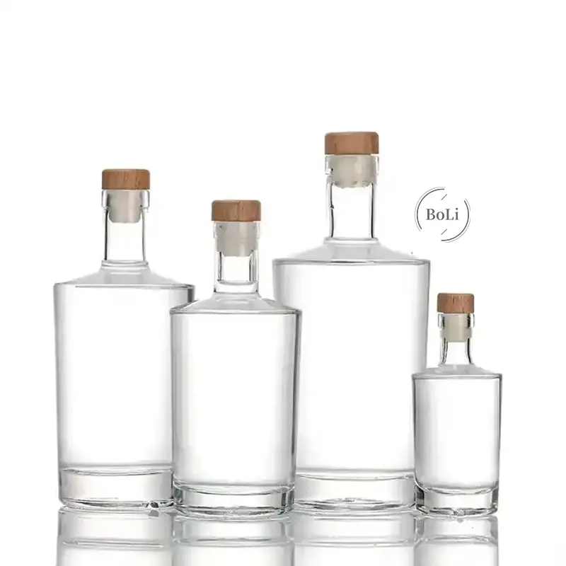 Nuevo diseño 200ml 300ml 500ml Botella de vidrio esmerilado con etiqueta azul para whisky Licor Whisky Alcohol Precio