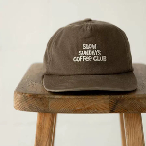 Gorra de béisbol unisex de 5 paneles, estilo hip <span class=keywords><strong>hop</strong></span>, deportiva y formal, con corona baja, lavado enzimático, visera ligeramente curvada y sin estructura. - Product Image 4