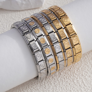 Bracelet élastique en acier inoxydable en forme de cœur, bijoux minimalistes unisexes, origine Yiwu, directement de l'usine - Product Image 1