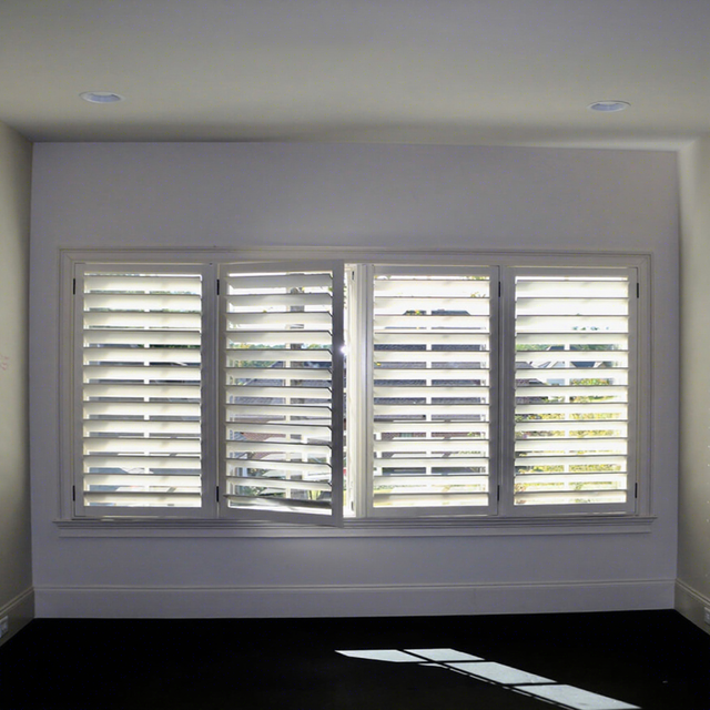 Hotselling Pure White Basswood Timber Solid Wood Plantation Shutters Stylish and Durable Round Shutters