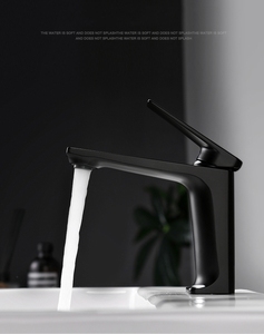 Grifo Mezclador de Agua Fría y Caliente de Latón Económico, Acabado Dorado Cromado, Montaje en Cubierta, para Lavabo de Baño LX-1033 LX-1 - Product Image 1