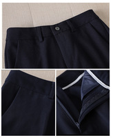 Ensemble tailleur pantalon élégant pour femme, blazer croisé, coupe ajustée, boutons dorés, idéal pour le bureau et les occasions formelles