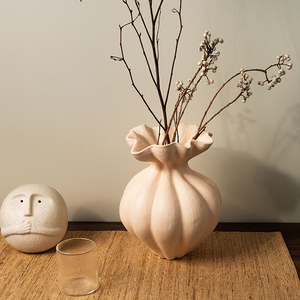 <span class=keywords><strong>Vaso</strong></span> Decorativo in Resina <span class=keywords><strong>Beige</strong></span> a Forma Irregolare per Casa, Hotel e Matrimoni - Product Image 1