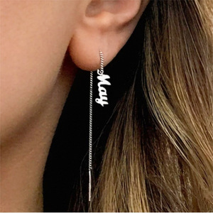 Boucles d'oreilles créoles minimalistes personnalisables en acier inoxydable avec plaque signalétique personnalisée Dropshipping Direct - Product Image 1