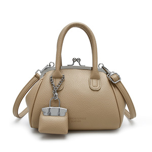 Bolso de Mano para Mujer Bellmont Contact Me, Moderno, de Alta Calidad, Gran Capacidad, Impermeable, Material PU, Diseño de Lujo - Product Image 3