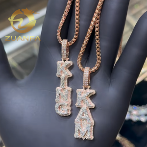 Iced out perhiasan Moissanite huruf liontin vertikal 925 perak <span class=keywords><strong>2</strong></span> lapisan berlian lab liontin kustom untuk rantai Tautan Kuba - Product Image 2