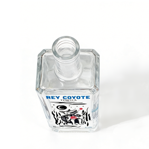 Botellas de Licor de Vidrio Vacías Únicas, Botella de Whisky Cuadrada de Vidrio Blanco de 750 ml con Calcomanía en Forma de Emperador para Ron, Vodka y Ginebra - Product Image 2