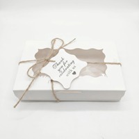 Boîte cadeau personnalisée avec fenêtre, emballage en papier en gros pour boulangerie, chocolat, biscuits et emballage cadeau pour célébrations