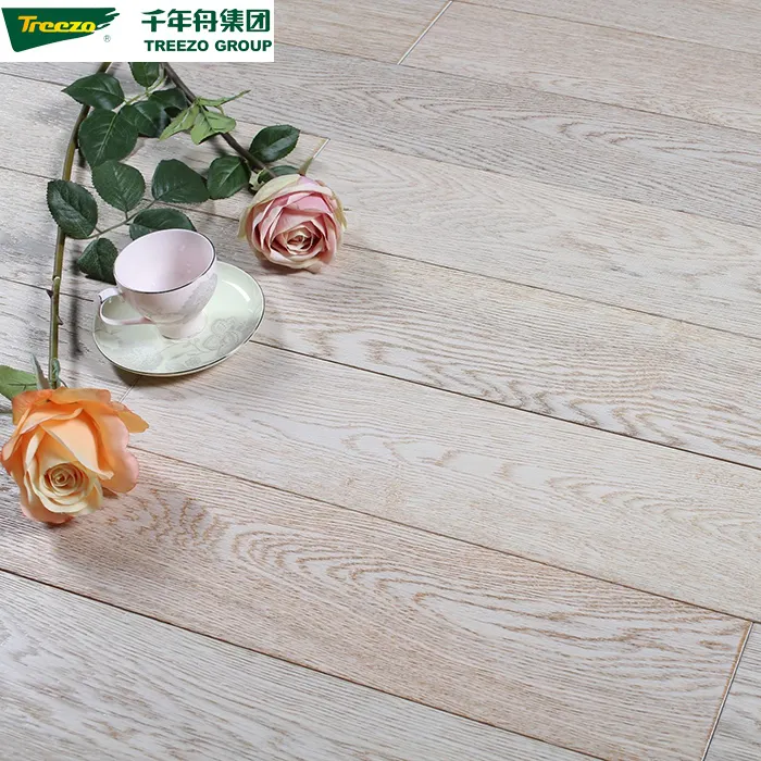 중국 제조 업체 방수 저렴 가격 고밀도 고강도 라미네이트 설계된 나무 바닥 12mm AC4