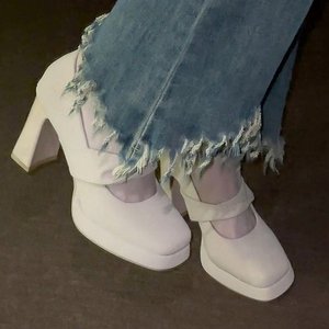 Zapatos de Tacón Grueso Estilo 2026 para Mujer, Elegantes y de Alta Gama, Cómodos para Usar Todo el Día, Estilo Maduro - Product Image 3