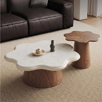 Table basse de salon moderne de luxe pour hôtel et villa, avec structure en bois, mobilier