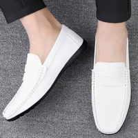 Mocassins Homme Dreamy Stark en Cuir Microfibre Souple et Creux, Blanc et Noir, à Enfiler, Doublure en Maille, Semelle Intérieure EVA, Idéals pour l'Été et Toutes Saisons