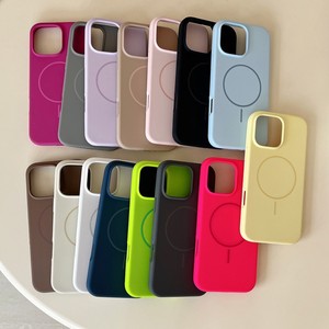 เคสโทรศัพท์ซิลิโคนเหลวแม่เหล็กสำหรับ iPhone 12 13 14 15 16 17 18 Pro Max รองรับการชาร์จไร้สาย ป้องกันแรงกระแทก  วัสดุซิลิโคนนิ่ม - Product Image 6