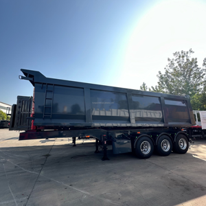 Semi-remorque benne hydraulique à 3 essieux, benne basculante, benne arrière télescopique en U - Product Image 1